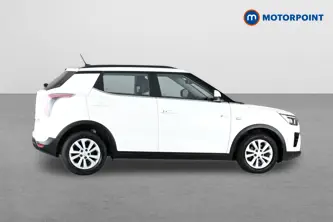 Ssangyong Tivoli Ventura Manual Petrol SUV - Stock Number (1632326) - Drivers side