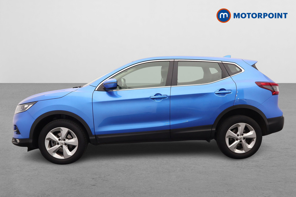 Nissan Qashqai Acenta Premium Manual Diesel SUV - Stock Number (1635652) - Passenger side