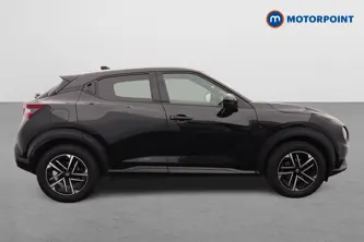 Nissan Juke N-Connecta Manual Petrol SUV - Stock Number (1635866) - Drivers side