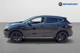 Nissan Qashqai Tekna Manual Diesel SUV - Stock Number (1637737) - Drivers side