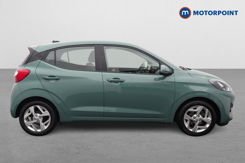 Hyundai I10 Se Connect Automatic Petrol Hatchback - Stock Number (1639039) - Drivers side