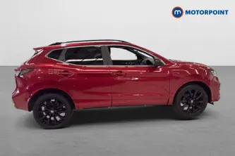 Nissan Qashqai N-Tec Manual Petrol SUV - Stock Number (1639232) - Passenger side