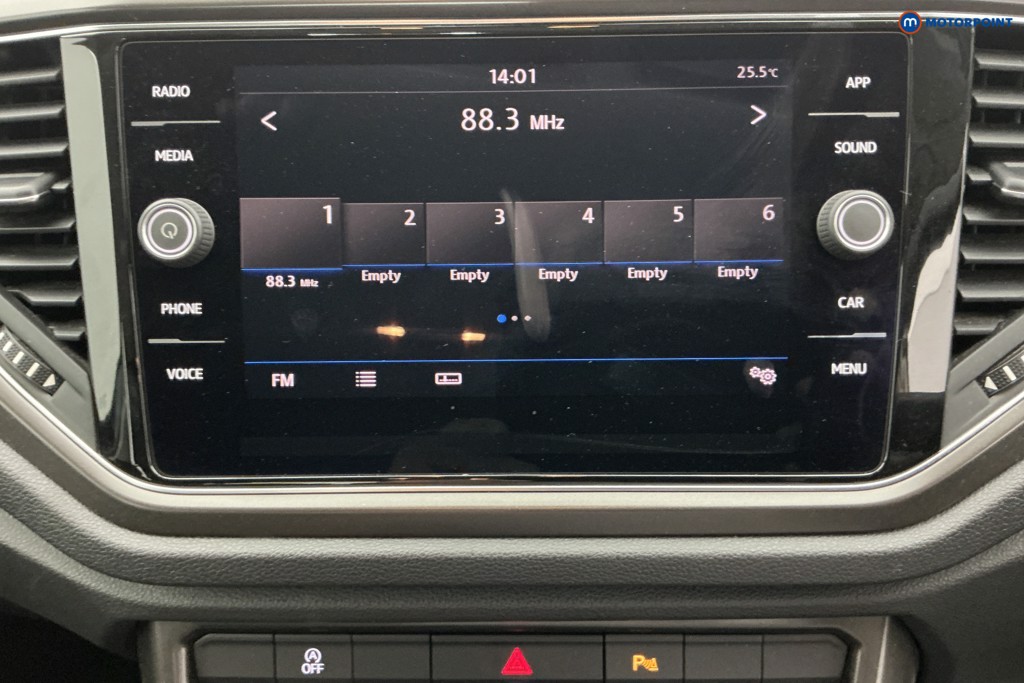 Volkswagen T-Roc SE Manual Petrol SUV - Stock Number (1642434) - 2nd supplementary image