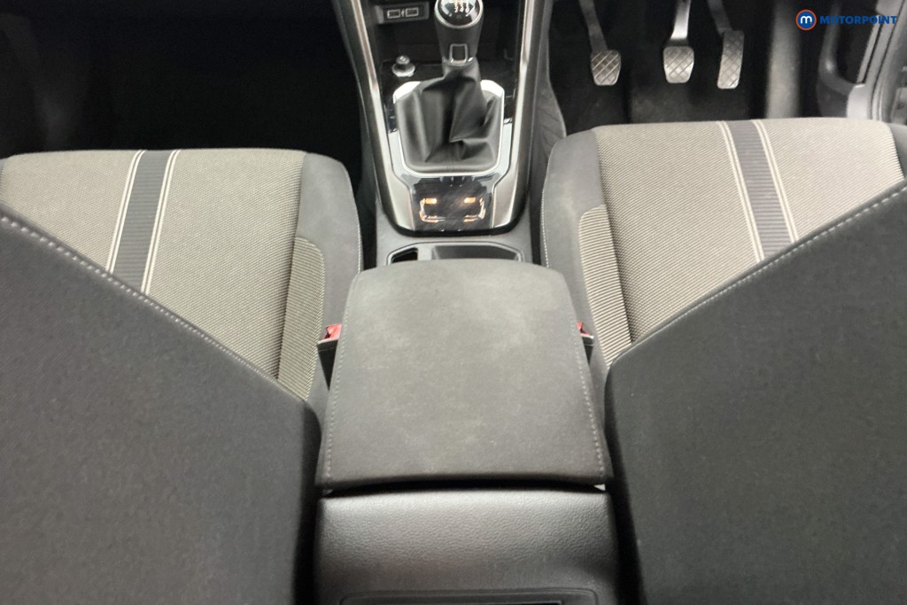Volkswagen T-Roc SE Manual Petrol SUV - Stock Number (1642434) - 11th supplementary image