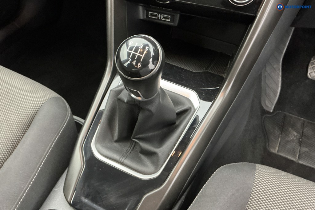 Volkswagen T-Roc SE Manual Petrol SUV - Stock Number (1642434) - 15th supplementary image