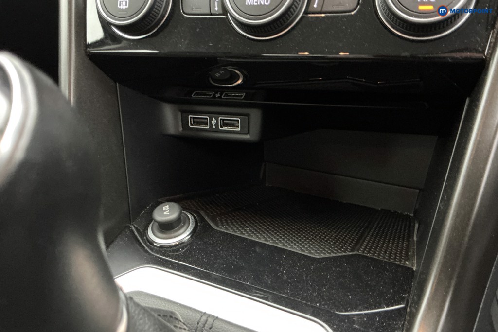 Volkswagen T-Roc SE Manual Petrol SUV - Stock Number (1642434) - 16th supplementary image
