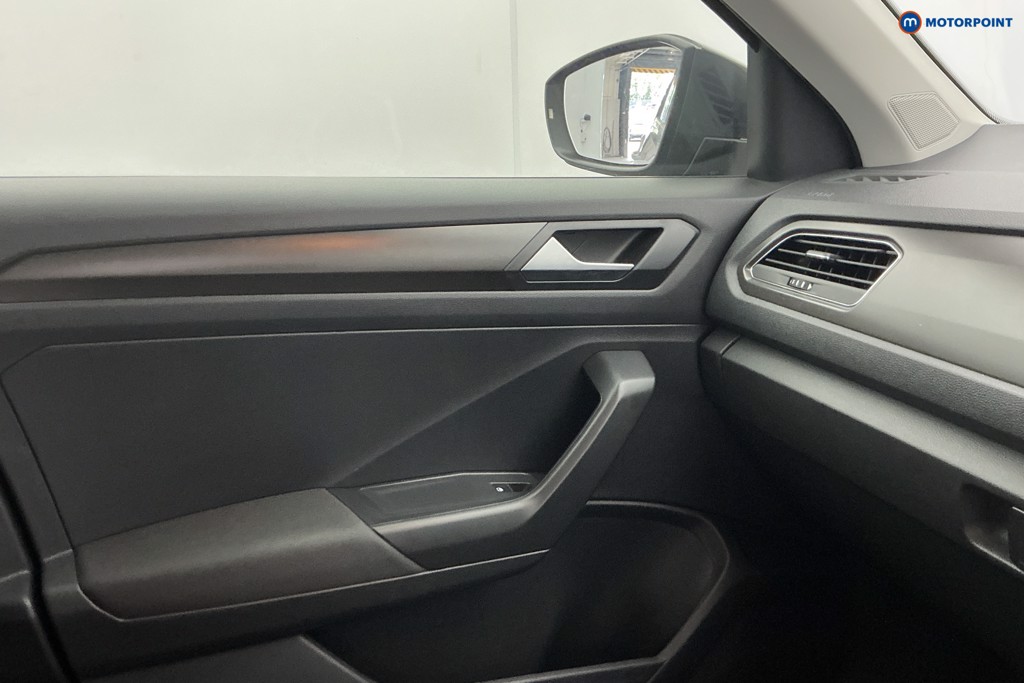 Volkswagen T-Roc SE Manual Petrol SUV - Stock Number (1642434) - 19th supplementary image