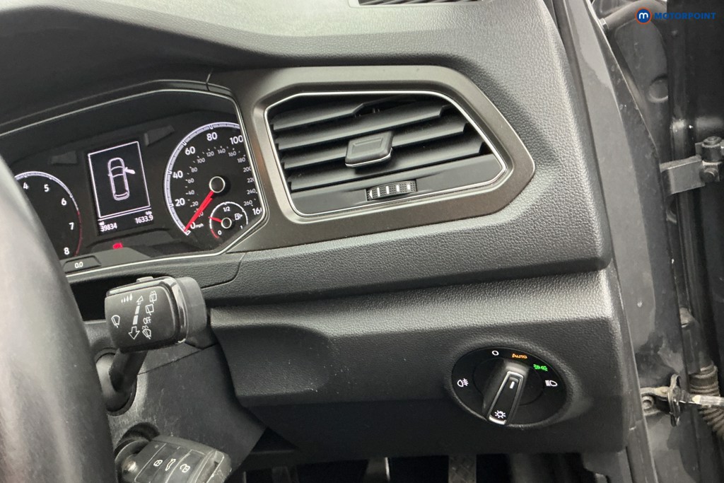 Volkswagen T-Roc SE Manual Petrol SUV - Stock Number (1642434) - 22nd supplementary image