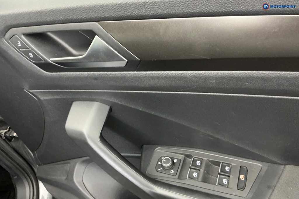 Volkswagen T-Roc SE Manual Petrol SUV - Stock Number (1642434) - 25th supplementary image