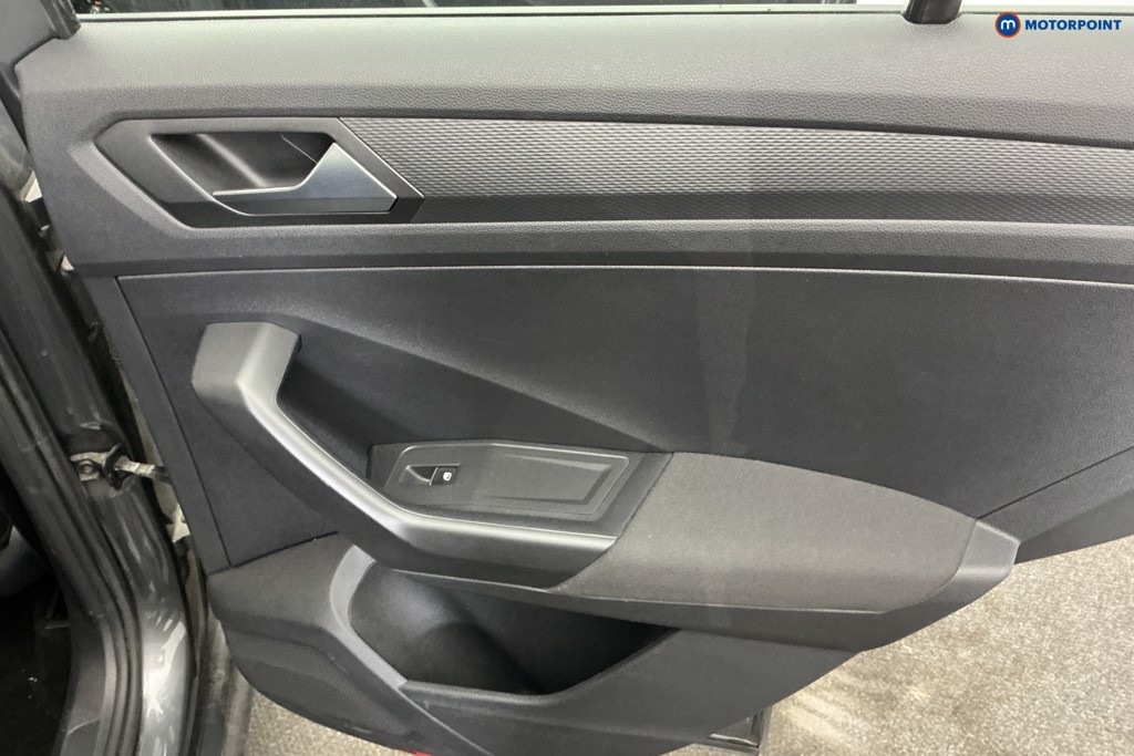 Volkswagen T-Roc SE Manual Petrol SUV - Stock Number (1642434) - 26th supplementary image