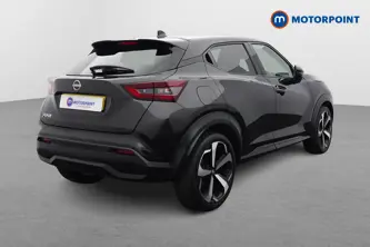 Nissan Juke Tekna Manual Petrol SUV - Stock Number (1644152) - Drivers side rear corner