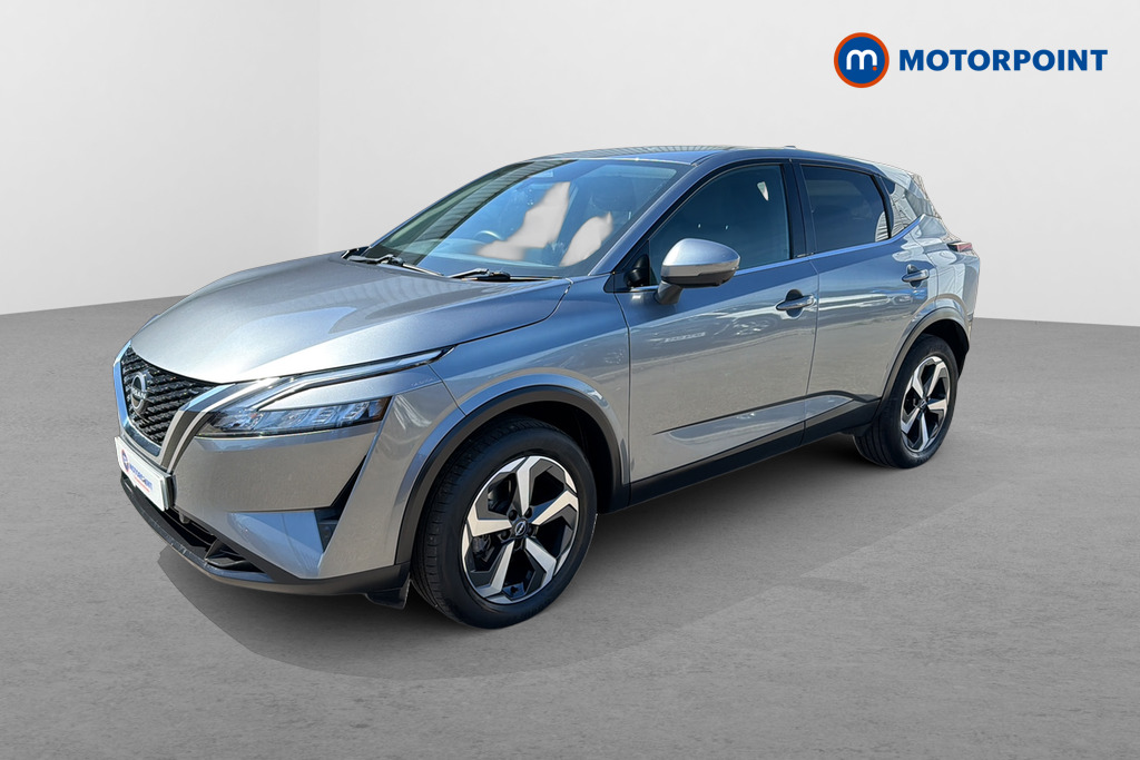Nissan Qashqai N-Connecta Automatic Petrol SUV - Stock Number (1646000) - Passenger side front corner