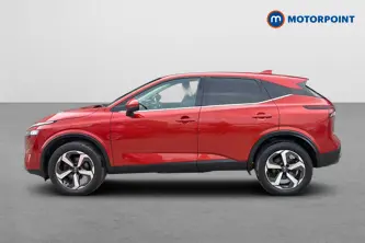 Nissan Qashqai N-Connecta Manual Petrol SUV - Stock Number (1646615) - Drivers side