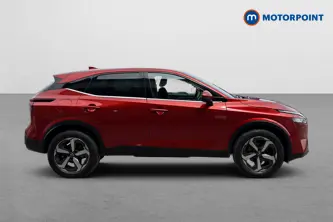 Nissan Qashqai N-Connecta Manual Petrol SUV - Stock Number (1646615) - Passenger side