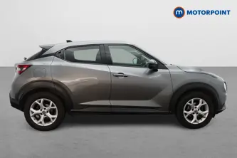 Nissan Juke N-Connecta Manual Petrol SUV - Stock Number (1647383) - Drivers side