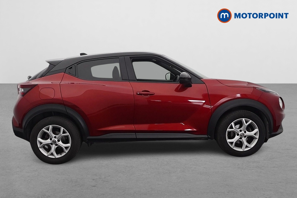 Nissan Juke N-Connecta Automatic Petrol SUV - Stock Number (1648339) - Drivers side