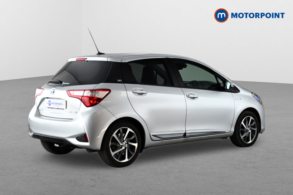 Toyota Yaris Y20 Automatic Petrol-Electric Hybrid Hatchback - Stock Number (1648565) - Drivers side rear corner