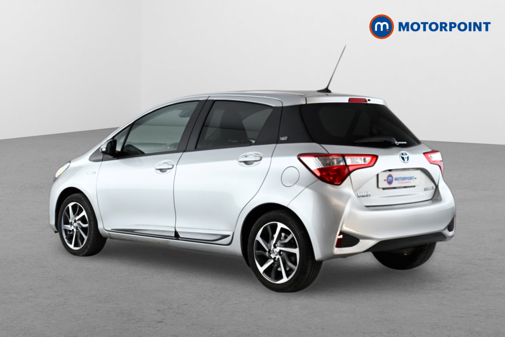 Toyota Yaris Y20 Automatic Petrol-Electric Hybrid Hatchback - Stock Number (1648565) - Passenger side rear corner