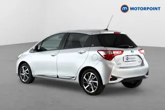 Toyota Yaris Y20 Automatic Petrol-Electric Hybrid Hatchback - Stock Number (1648565) - Passenger side rear corner
