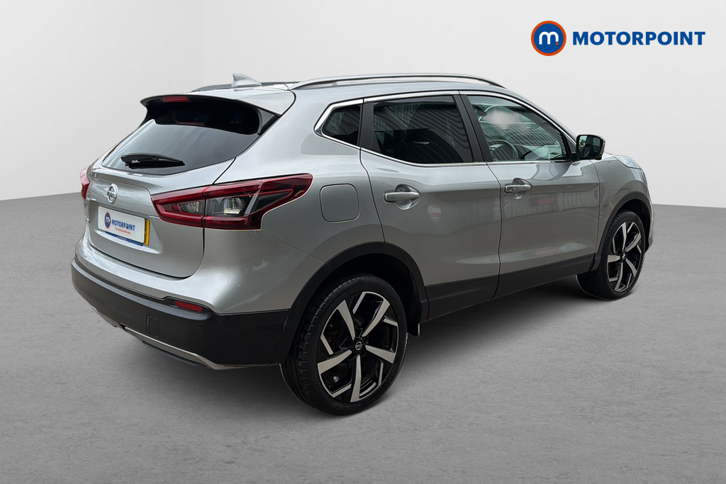 Nissan Qashqai N-Motion Automatic Petrol SUV - Stock Number (1648566) - Passenger side rear corner