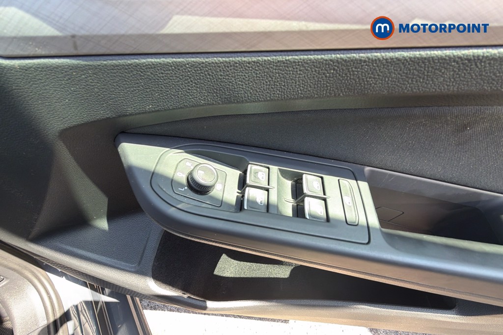 Volkswagen Golf Life Automatic Petrol Estate - Stock Number (1648832) - 20th supplementary image