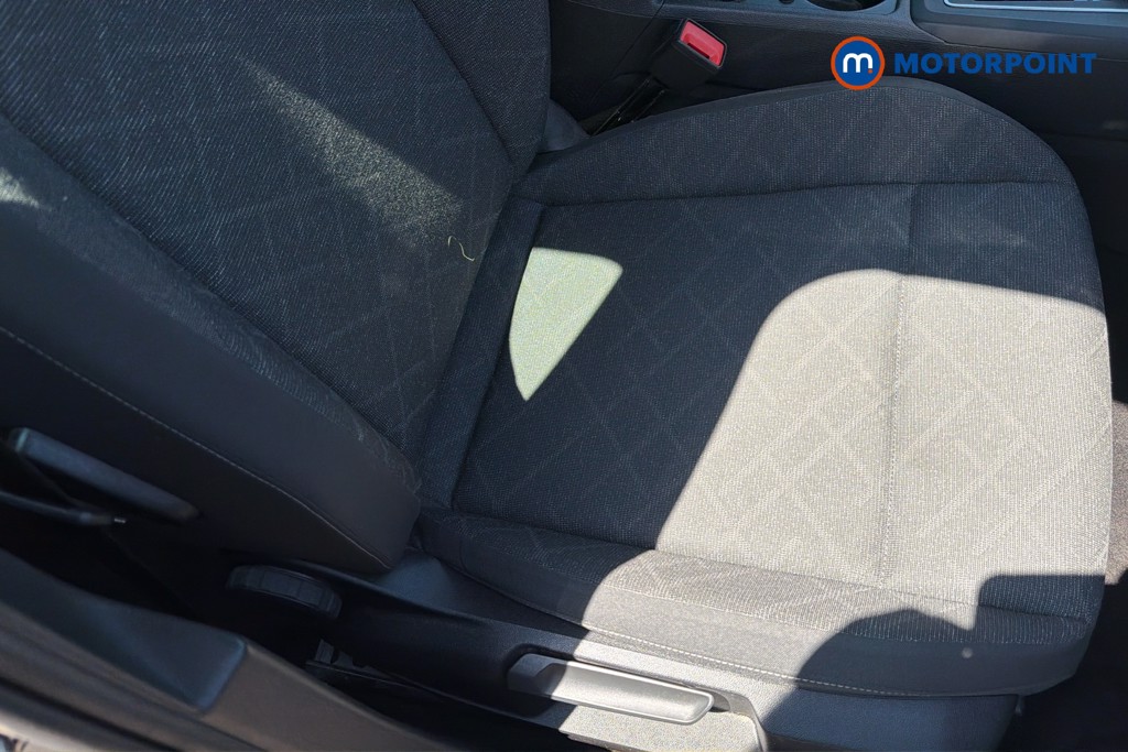 Volkswagen Golf Life Automatic Petrol Estate - Stock Number (1648832) - 22nd supplementary image