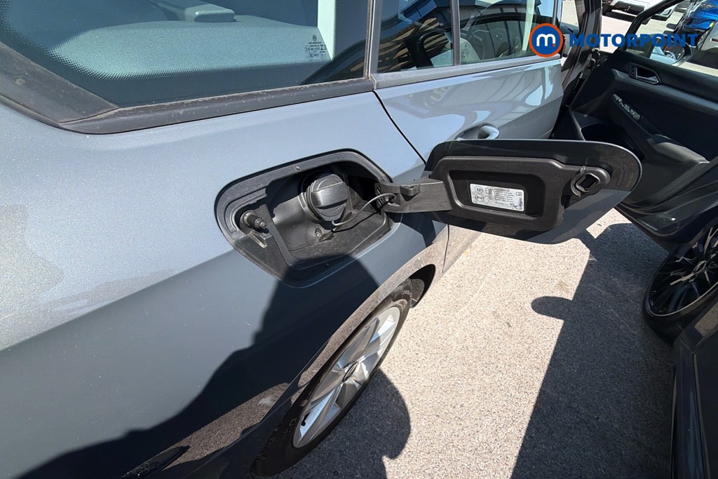 Volkswagen Golf Life Automatic Petrol Estate - Stock Number (1648832) - 41st supplementary image