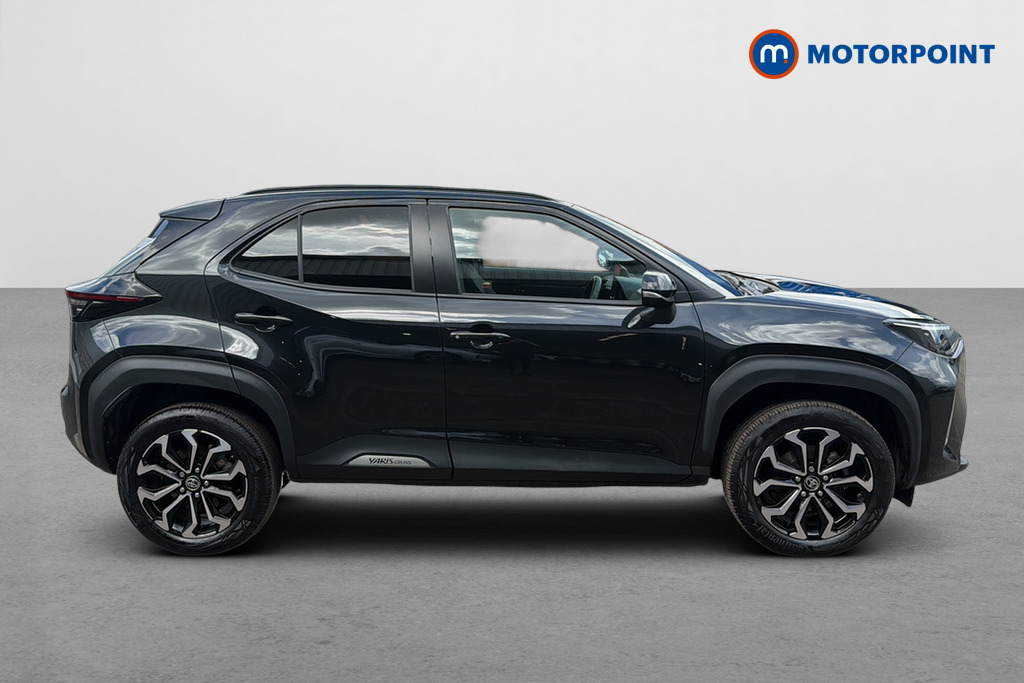 Toyota Yaris Cross Design Automatic Petrol-Electric Hybrid Estate - Stock Number (1649041) - Passenger side