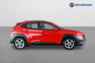 Hyundai Kona Se Connect Manual Petrol SUV - Stock Number (1649356) - Drivers side
