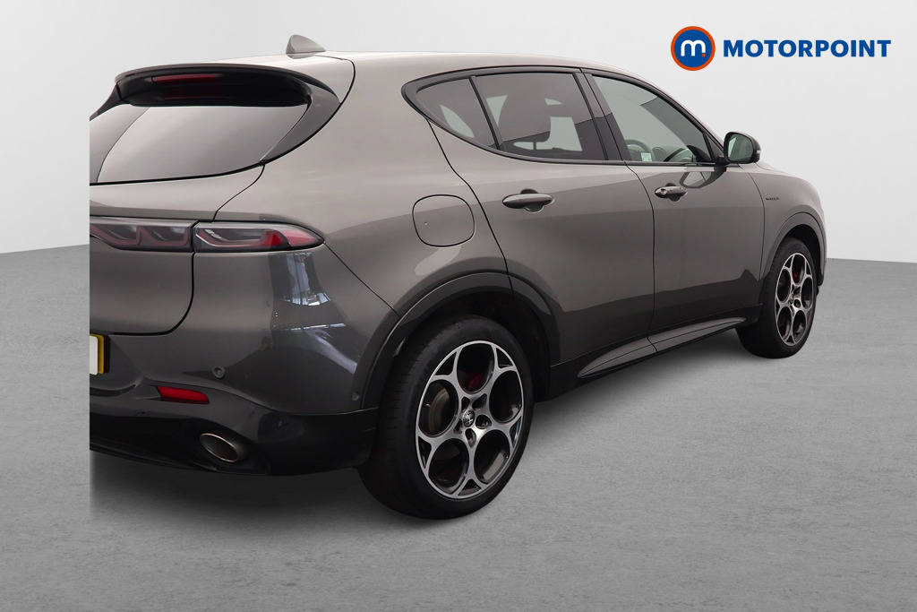 Alfa Romeo Tonale Veloce Automatic Petrol Plug-In Hybrid SUV - Stock Number (1650539) - Drivers side rear corner