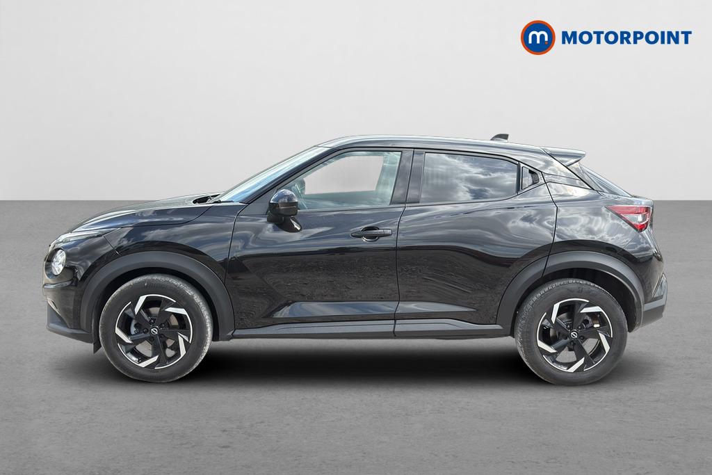Nissan Juke N-Connecta Manual Petrol SUV - Stock Number (1650657) - Drivers side