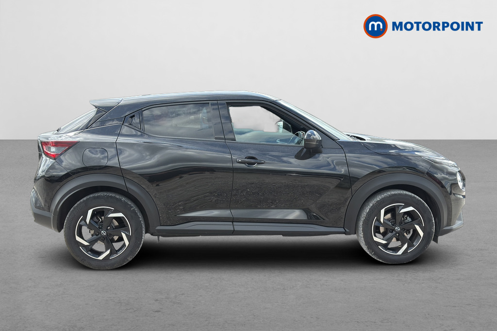 Nissan Juke N-Connecta Manual Petrol SUV - Stock Number (1650657) - Passenger side