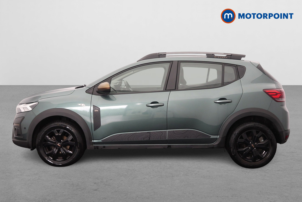 Dacia Sandero Stepway Extreme Manual Petrol Hatchback - Stock Number (1652652) - Passenger side