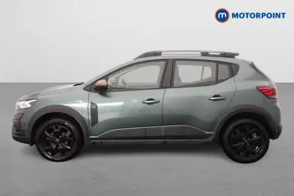 Dacia Sandero Stepway Extreme Manual Petrol Hatchback - Stock Number (1652652) - Passenger side
