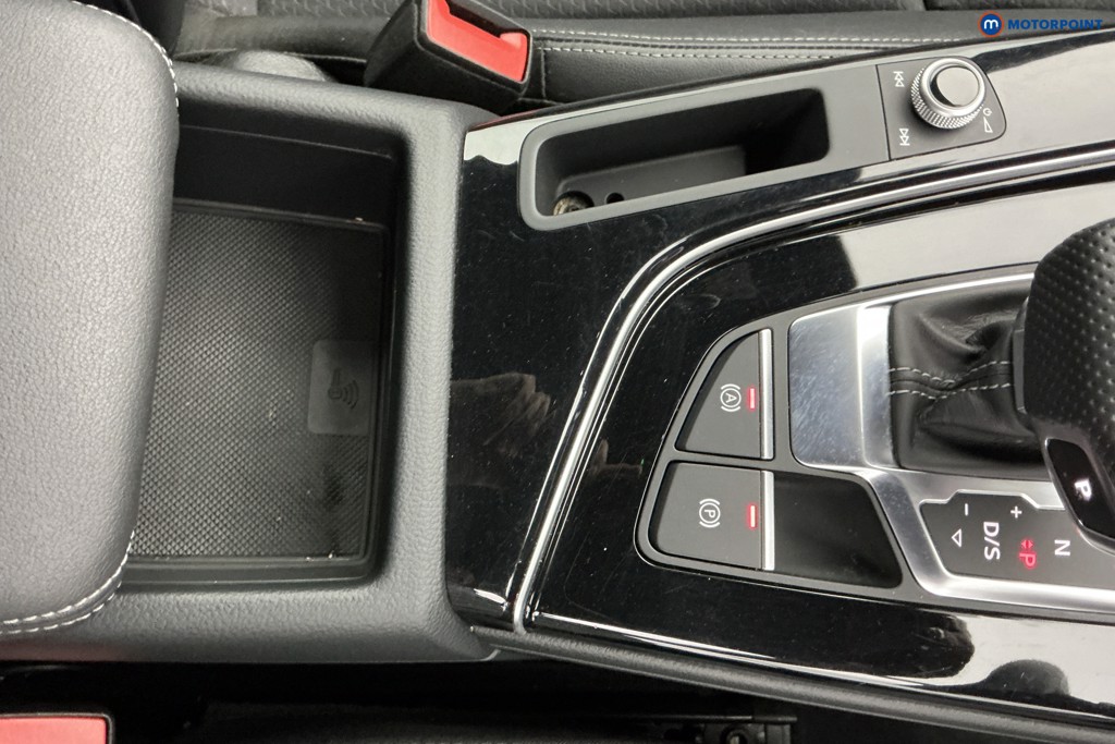 Audi A4 Black Edition Automatic Petrol Estate - Stock Number (1652740) - 14th supplementary image