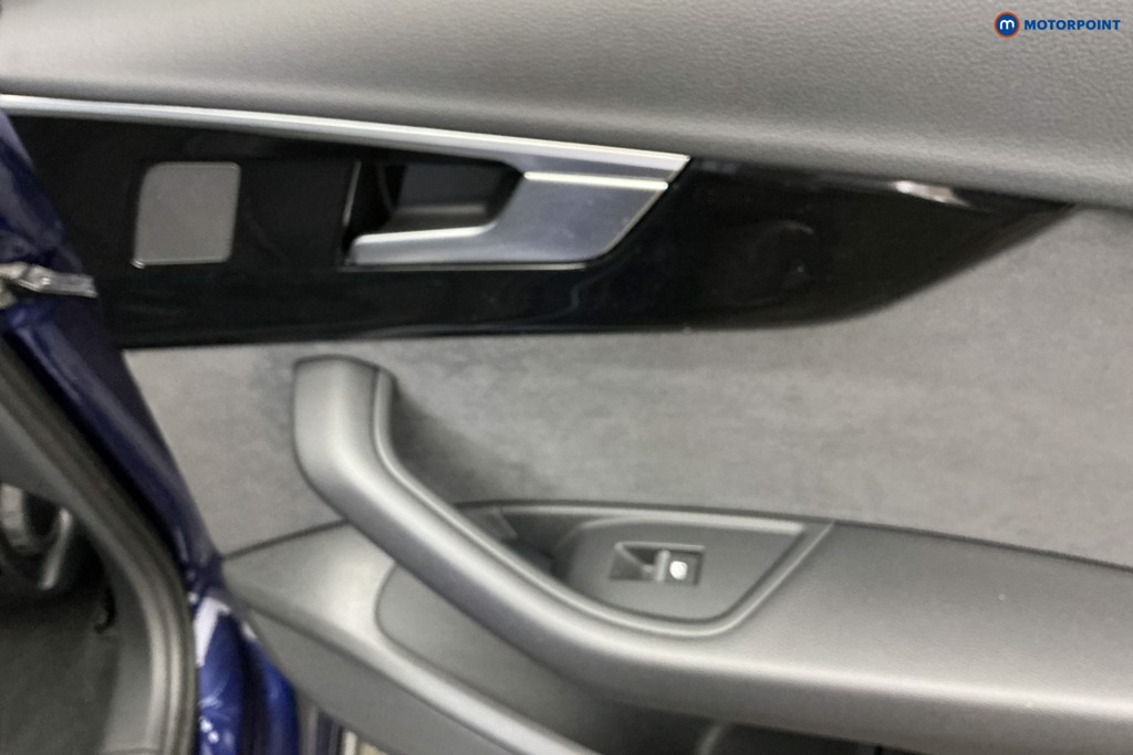 Audi A4 Black Edition Automatic Petrol Estate - Stock Number (1652740) - 27th supplementary image