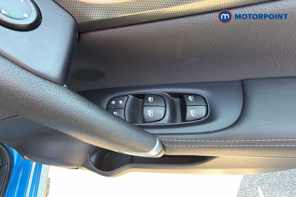 Nissan Qashqai N-Motion Automatic Petrol SUV - Stock Number (1653019) - 20th supplementary image