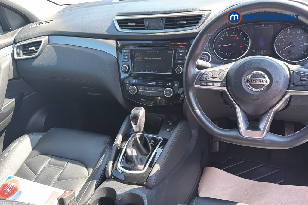 Nissan Qashqai N-Motion Automatic Petrol SUV - Stock Number (1653019) - 1st supplementary image