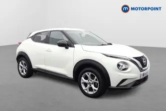 Nissan Juke N-Connecta Manual Petrol SUV - Stock Number (1653216) - Drivers side front corner
