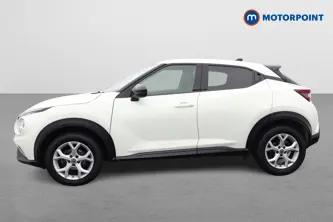 Nissan Juke N-Connecta Manual Petrol SUV - Stock Number (1653216) - Passenger side