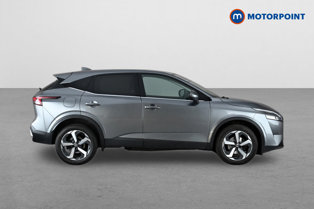 Nissan Qashqai N-Connecta Manual Petrol SUV - Stock Number (1653218) - Drivers side