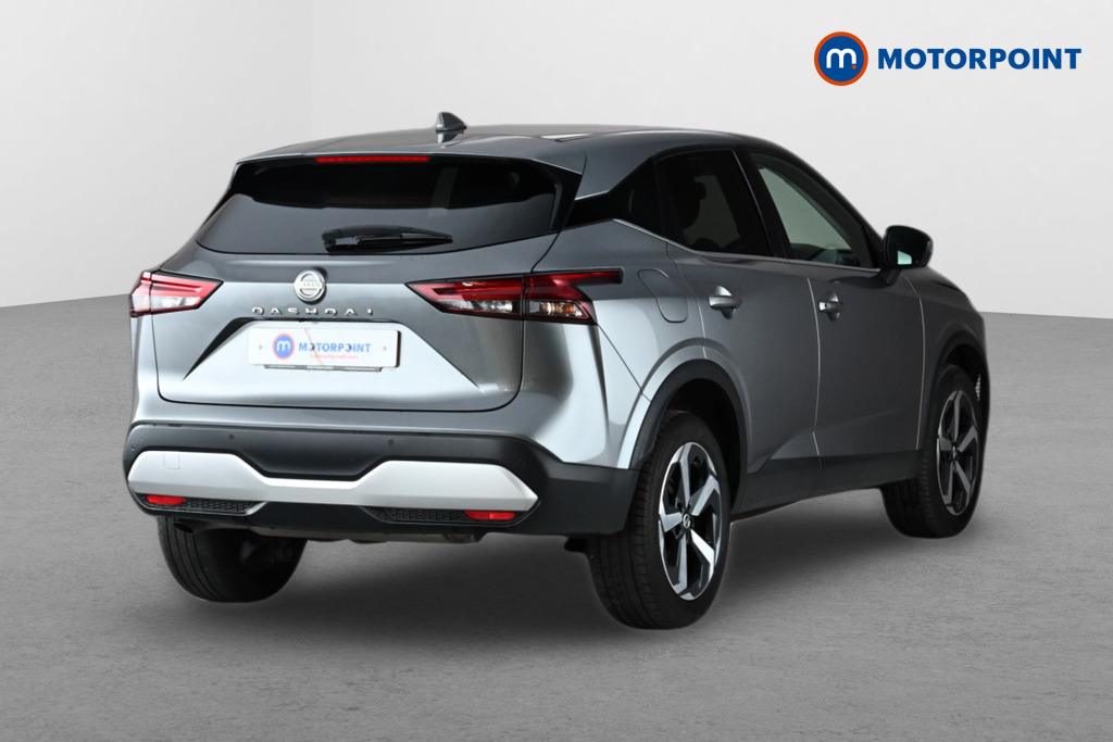 Nissan Qashqai N-Connecta Manual Petrol SUV - Stock Number (1653218) - Drivers side rear corner