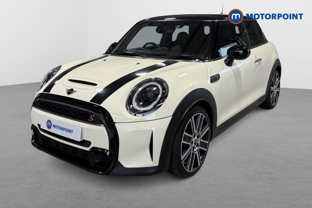 Mini Hatchback Cooper S Exclusive Automatic Petrol Hatchback - Stock Number (1653365) - Passenger side front corner