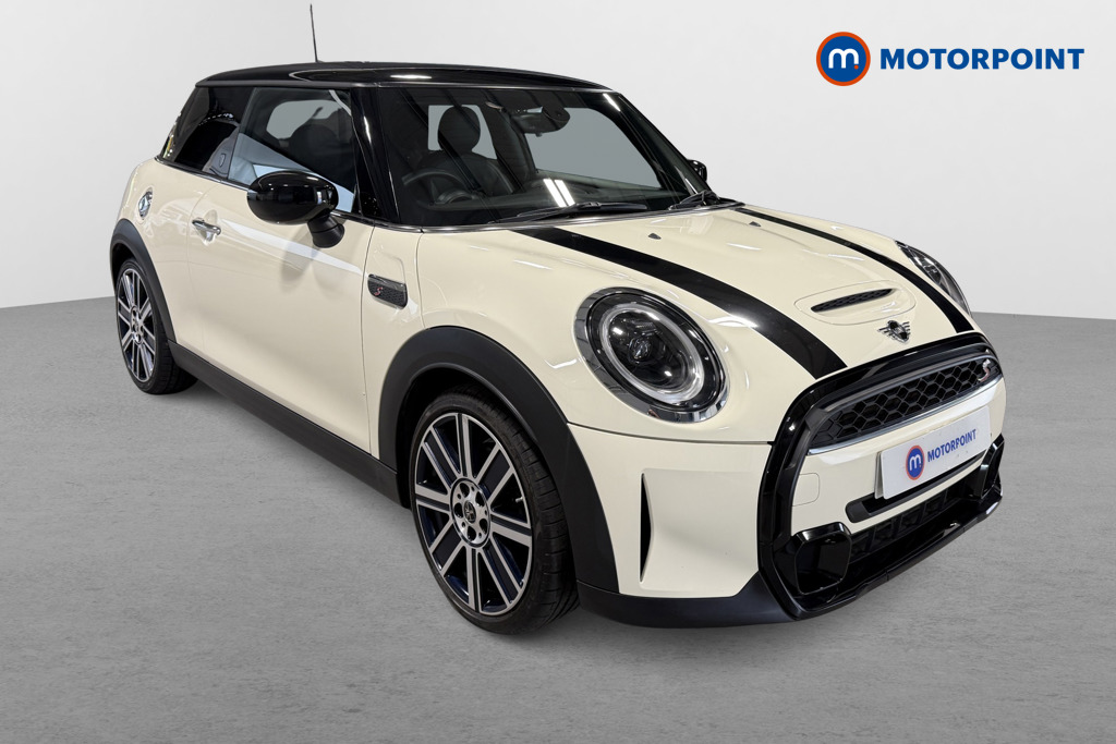 Mini Hatchback Cooper S Exclusive Automatic Petrol Hatchback - Stock Number (1653365) - Drivers side front corner
