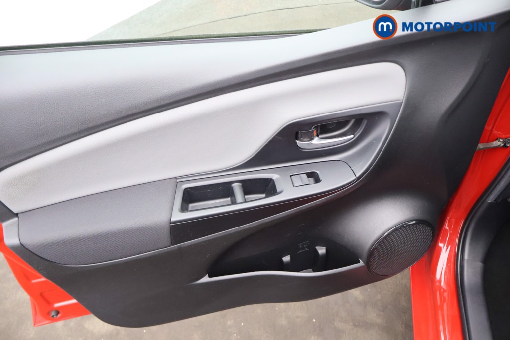 Toyota Yaris Icon Tech Automatic Petrol-Electric Hybrid Hatchback - Stock Number (1653553) - 22nd supplementary image