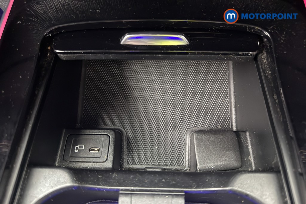 Mercedes-Benz GLB Amg Line Automatic Petrol SUV - Stock Number (1654551) - 16th supplementary image