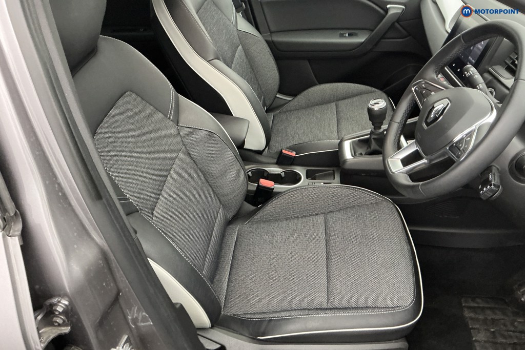 Renault Captur Techno Manual Petrol SUV - Stock Number (1654610) - 5th supplementary image
