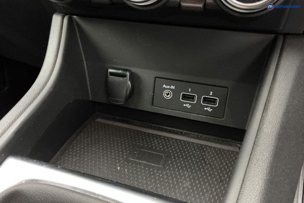 Renault Captur Techno Manual Petrol SUV - Stock Number (1654610) - 16th supplementary image