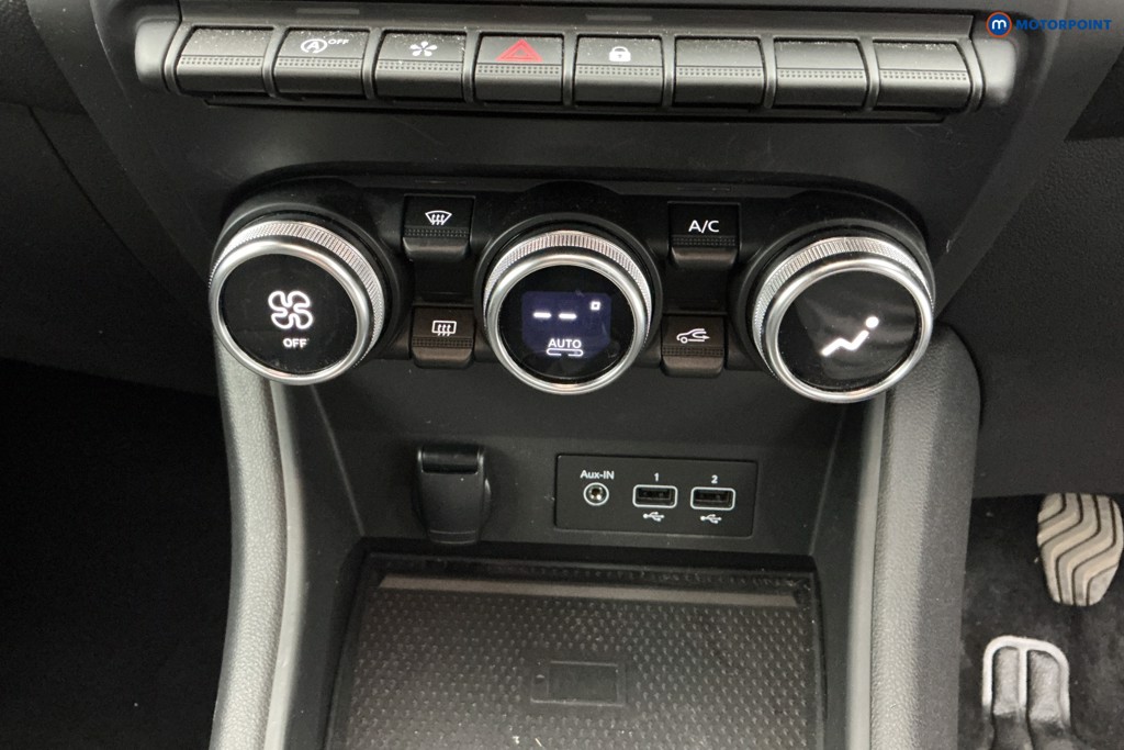 Renault Captur Techno Manual Petrol SUV - Stock Number (1654610) - 17th supplementary image