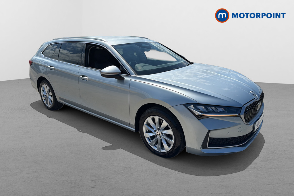 Skoda Superb listing photo